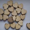 100 Kleine Herzen aus hellem Sperrholz - Perfekt zum Basteln, Dekorieren, Bemalen & als Geschenk - Vielseitige DIY-Deko - PUS Design – Bild 2